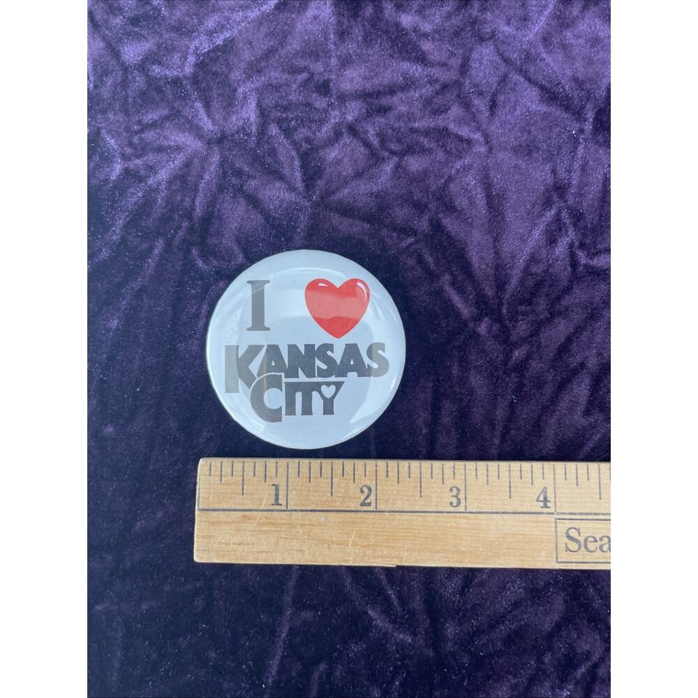 Vintage I Love Kansas City Round Button Pin - Picture 4 of 4